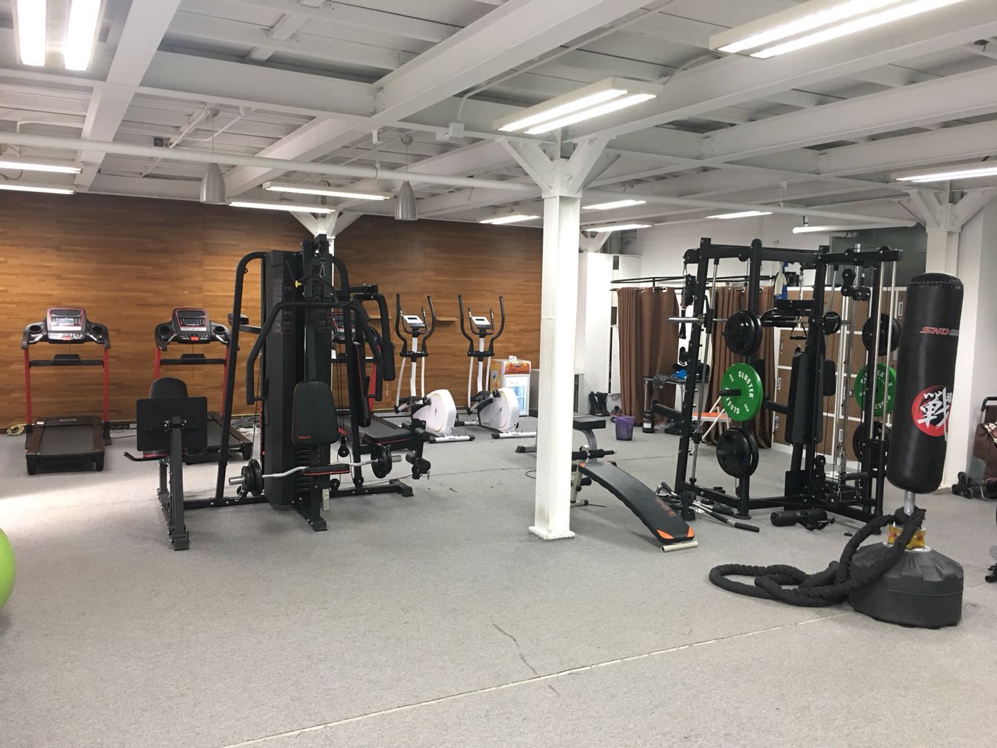 脈脈單位健身房跑步機(jī)維修