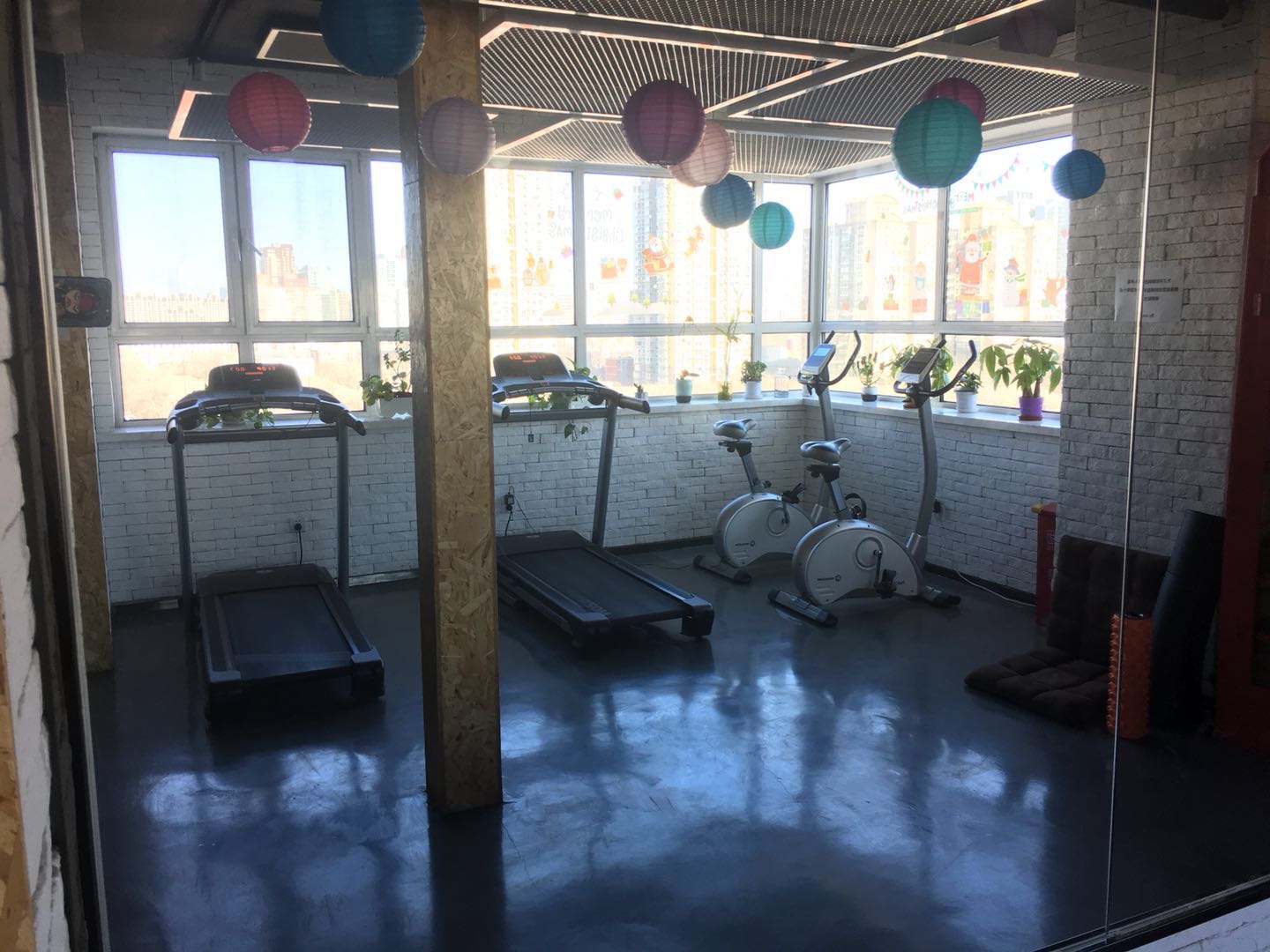 自如寓都會(huì)國(guó)際店跑步機(jī)維修